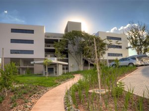 7061 m² Commercial space in Die Hoewes