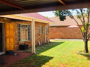 3 Bed House in Rhodesdene