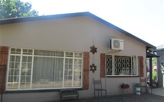 2 ha Farm in Rosashof