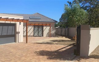 3 Bedroom House in Proteaville
