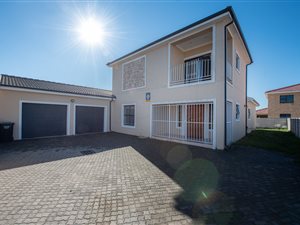 4 Bed House in Rouxville