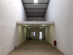 255 m² Commercial space in Muldersdrift