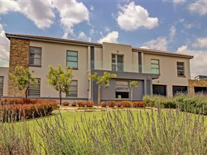 4 Bed House in The Ridge Estate