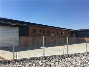 2000 m² Industrial space in Faerie Glen