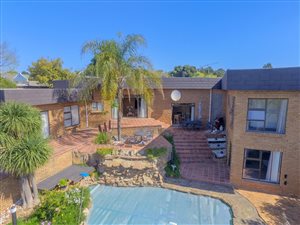 5 Bed House in Vergesig