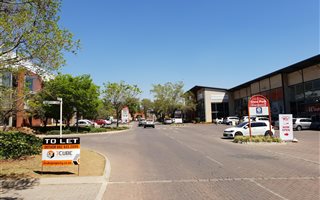 346 m² Industrial space in North Riding