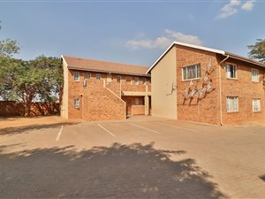 1 Bed Flat in Lotus Gardens