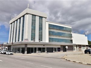 1601 m² Commercial space in North End