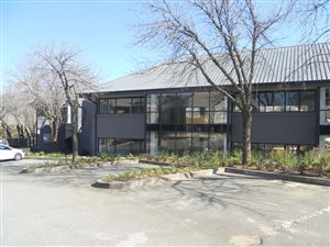 333 m² Office Space in Woodmead