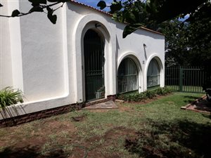3 Bed House in Rooihuiskraal North