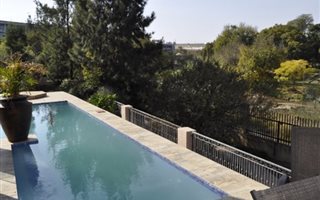 6 Bedroom House in Dainfern Valley