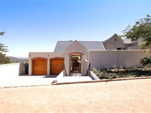 4 Bed House in Franschhoek