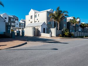 2 Bed Apartment in Diaz Beach