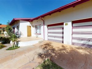 4 Bed House in Die Rand