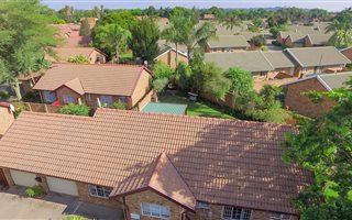 3 Bedroom Simplex in Eldoraigne