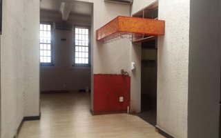 704 m² Commercial space in Woodstock