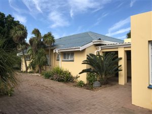 8 Bed, Bed and Breakfast in Jeffreys Bay