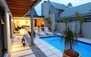 3 Bedroom Simplex in Yzerfontein