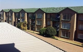 3 Bedroom Apartment in Monument