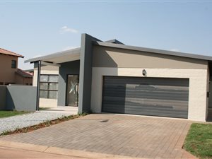 3 Bed House in Irene