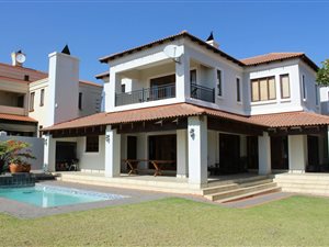 3 Bed House in Blue Valley Golf Estate