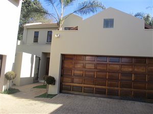 3 Bed Apartment in Melrose