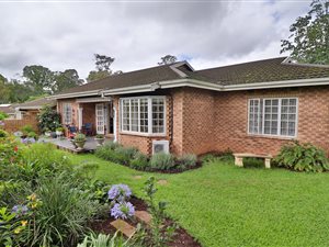 2 Bed Simplex in Hillcrest Central