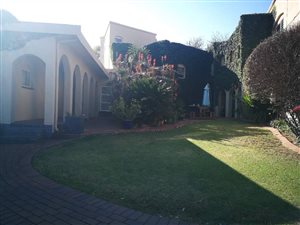 1 Bed Garden Cottage in Constantia Kloof