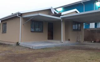 2 Bedroom House in Newlands West