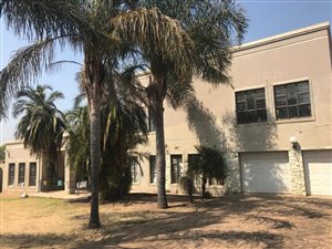 5 Bed House in Hazel Park