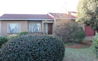 3 Bedroom House in Eldorado Park