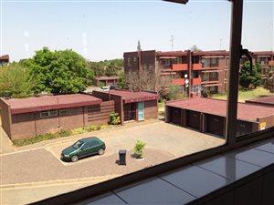2 Bed Apartment in Vanderbijlpark SW1