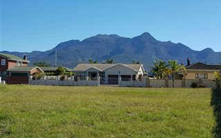 1111 m² Land available in Rooirivierrif