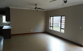 3 Bedroom Duplex in Moregloed