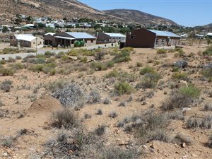 663 m² Land available in Springbok