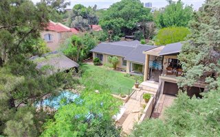 4 Bedroom House in Vorna Valley