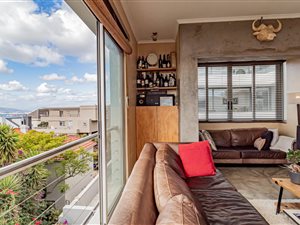 2 Bed Apartment in Green Point