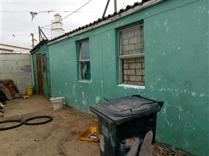 2 Bed House in Chris Hani Park