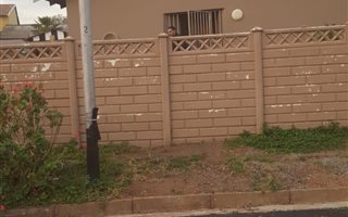 2 Bedroom House in Turffontein