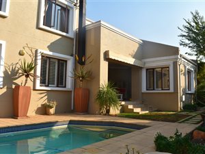 3 Bed House in Lonehill