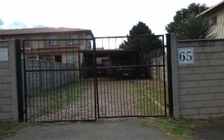 3 Bedroom House in Crown Gardens