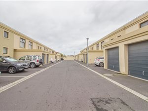2 Bed Apartment in Parklands