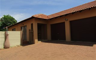 3 Bedroom House in Bergsig