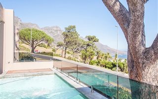 3 Bedroom Duplex in Camps Bay