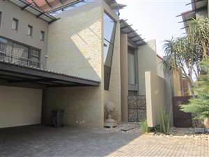 3 Bed Townhouse in Menlo Park