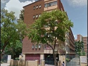2 Bed Apartment in Sunnyside