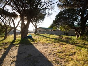 595 m² Land available in Dobson