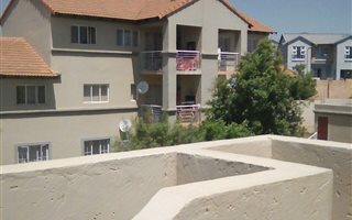 2 Bedroom Flat in North Riding
