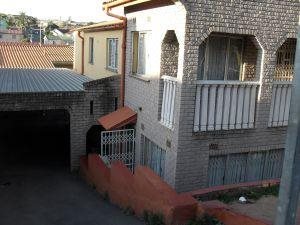 4 Bed House in Risecliff