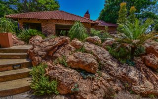 3 Bedroom House in Valhalla